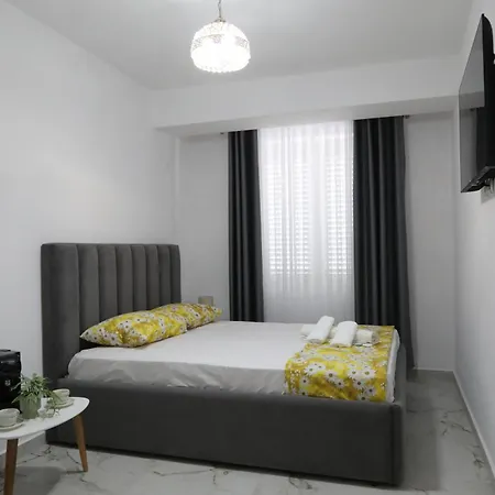 Rozafa Guest Center Hotel