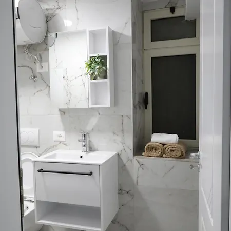 Rozafa Guest Center 3* Shkodër