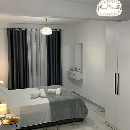 Rozafa Guest Center שקודר