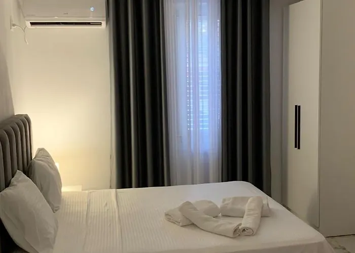 호텔 Rozafa Guest Center 3*